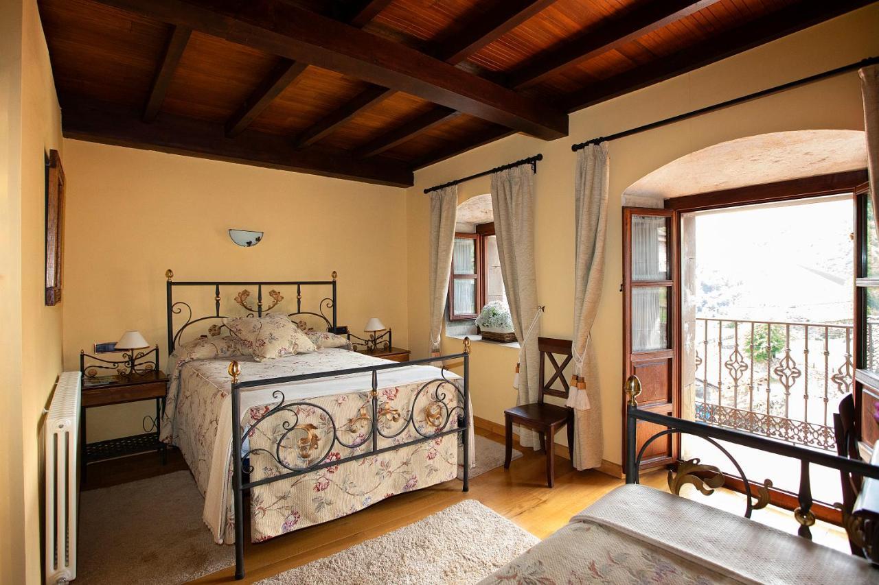 La Casona De Lombrana, En Polaciones Guest House Екстериор снимка