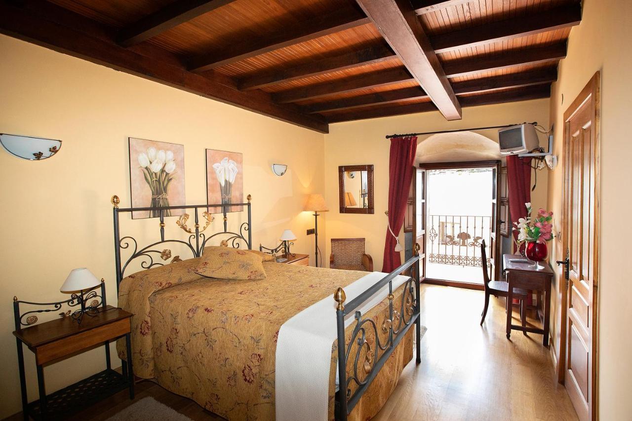 La Casona De Lombrana, En Polaciones Guest House Екстериор снимка