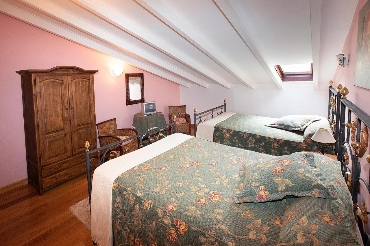 La Casona De Lombrana, En Polaciones Guest House Екстериор снимка